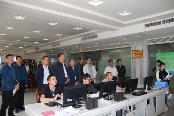 市安委辦主任、安監(jiān)局局長李永宏一行到隴運集團公司檢查指導(dǎo)工作