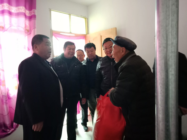 隴運集團公司開展“解難題、辦實事、送溫暖”主題黨日活動